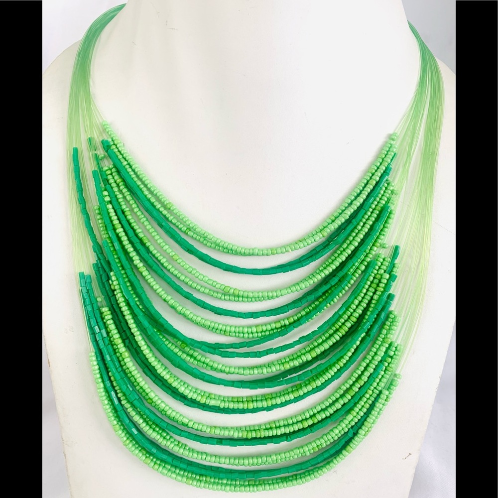 Beautiful multi strand seed bead necklace - Picture 2 of 4
